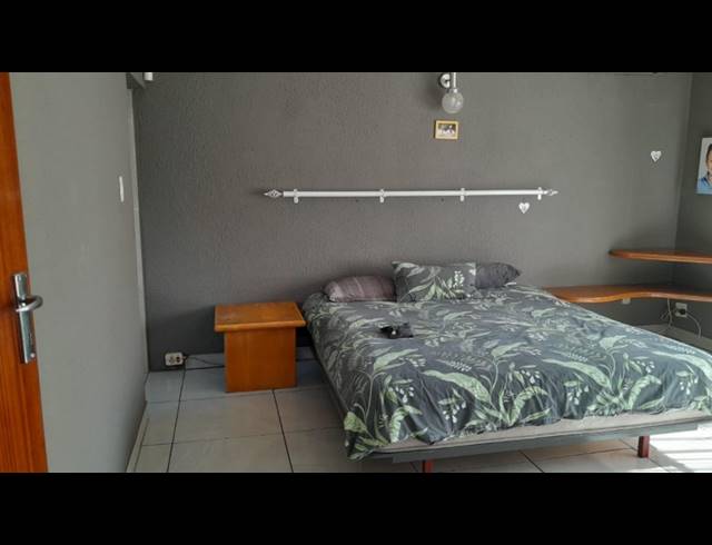 3 BEDROOM HOUSE FOR SALE IN BRACKENHURST
